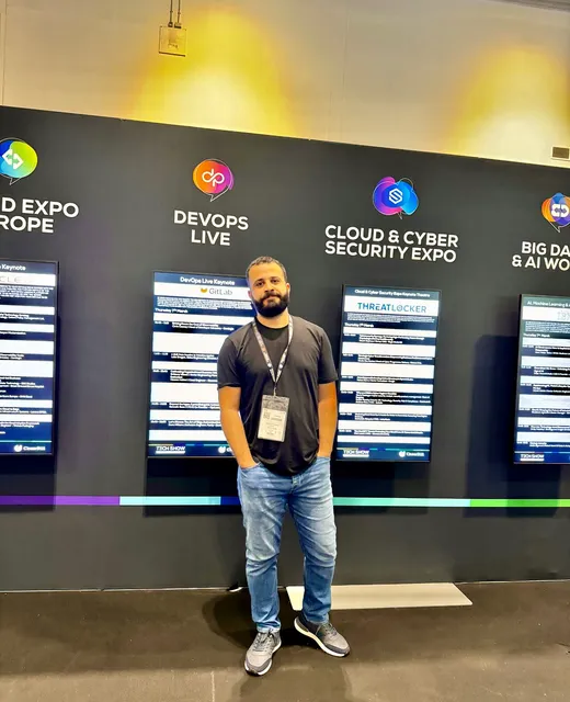Murad Orujov at the London ExCeL Cybersecurity and Cloud Security Expo